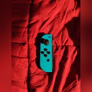 Left Nintendo switch controller